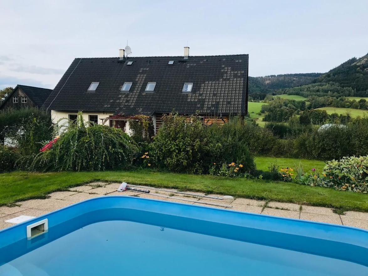Apartman V Chaloupce Na Vrsku Bernartice  Exterior photo