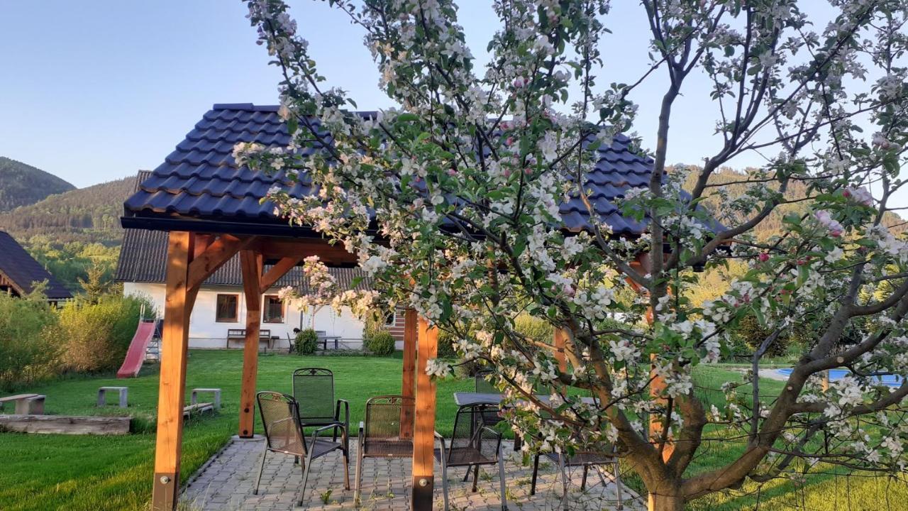 Apartman V Chaloupce Na Vrsku Bernartice  Exterior photo