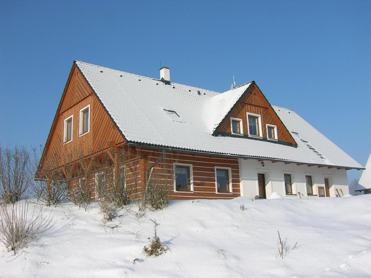 Apartman V Chaloupce Na Vrsku Bernartice  Exterior photo